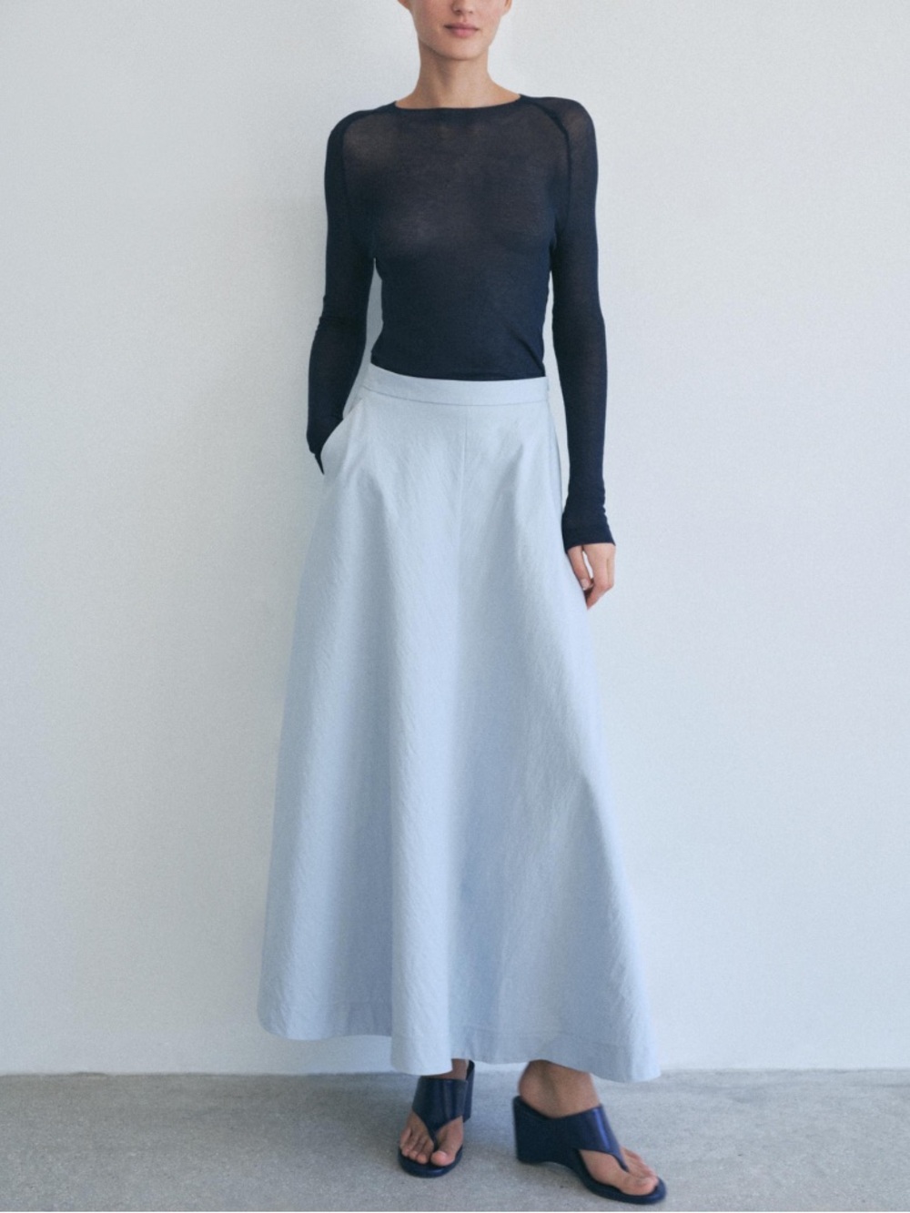 Zara NWT Light Blue Button Detail Flare Maxi Skirt Size Large 2985/396